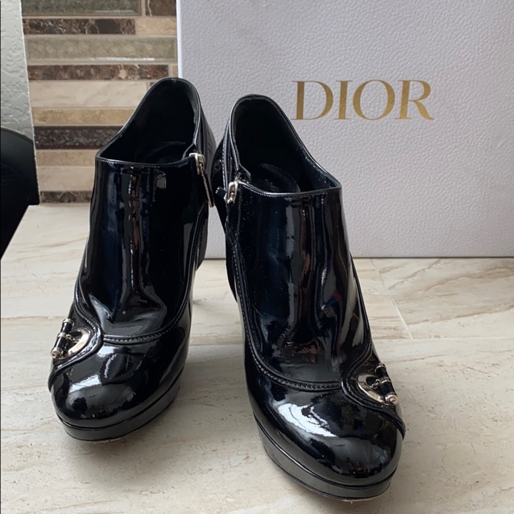 EUC Dior booties